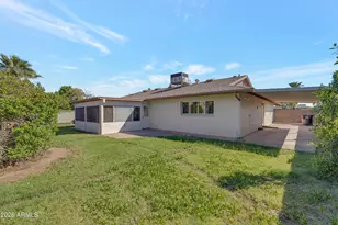 8702 E Angus Dr, Scottsdale, AZ 85251 - Photo 21