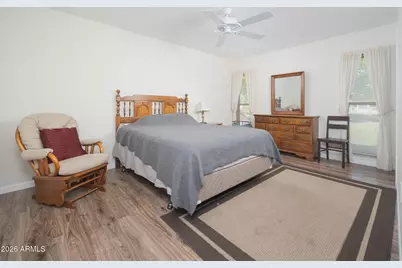 9542 W Shasta Dr, Sun City, AZ 85351 - Photo 7