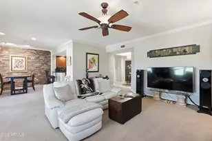 21320 N 56th St, Phoenix, AZ 85054 - Photo 7