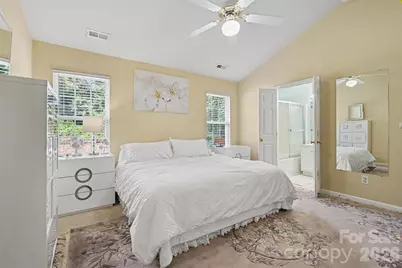 4437 Craven Hill Dr, Charlotte, NC 28216 - Photo 13