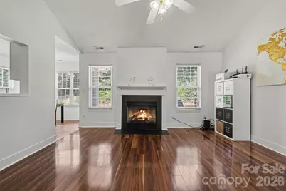4437 Craven Hill Dr, Charlotte, NC 28216 - Photo 3
