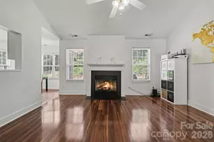 4437 Craven Hill Dr, Charlotte, NC 28216 - Photo 3