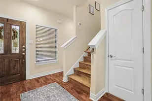 4704 Milburn Ln, Austin, TX 78702 - Photo 5