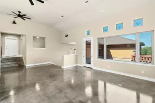 911 Lauder Dr, Spicewood, TX 78669 - Photo 9