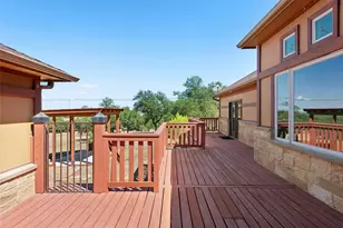 911 Lauder Dr, Spicewood, TX 78669 - Photo 35