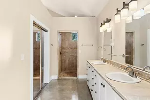 911 Lauder Dr, Spicewood, TX 78669 - Photo 27