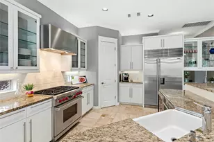 816 Stonewall Ridge Ln, Austin, TX 78746 - Photo 9