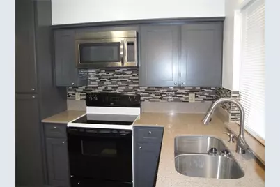 8408 Mesa Dr, Austin, TX 78759 - Photo 3
