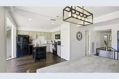 133 World Of Tennis Sq, Lakeway, TX 78738 - Photo 11