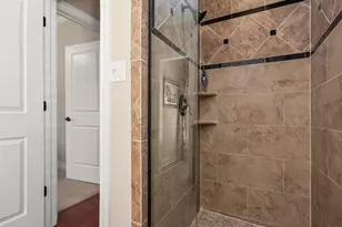 18607 Point Lookout Dr, Nassau Bay, TX 77058 - Photo 29