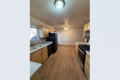 2602 William Avenue, South Lake Tahoe, CA 96150 - Photo 3