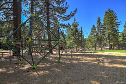 1181 Ski Run Boulevard, South Lake Tahoe, CA 96150 - Photo 5