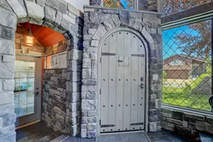 1932 Kokanee Way, South Lake Tahoe, CA 96150 - Photo 27