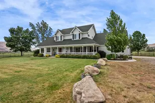 801 Larson Ln, Coleville, CA 96107 - Photo 5