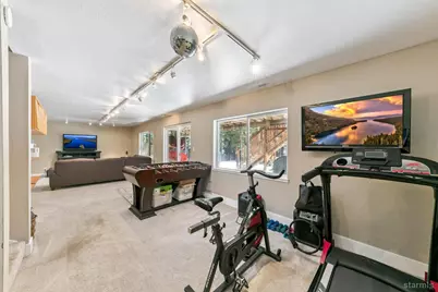 1575 Crystal Air Drive, South Lake Tahoe, CA 96150 - Photo 15
