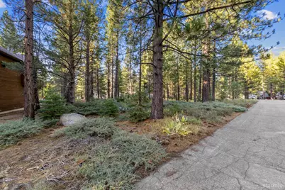 715 Shoshone Street, South Lake Tahoe, CA 96150 - Photo 5