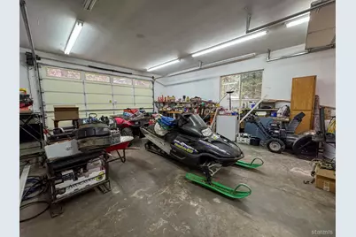 17581 Strawberry Court, Twin Bridges, CA 95735 - Photo 25