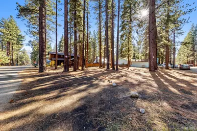 1124 Martin Avenue, South Lake Tahoe, CA 96150 - Photo 15