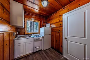 1029 Reno Ave, South Lake Tahoe, CA 96150 - Photo 17