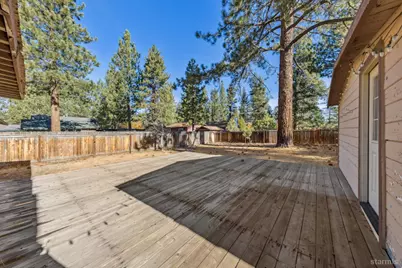 941 Brockway Avenue, South Lake Tahoe, CA 96150 - Photo 17