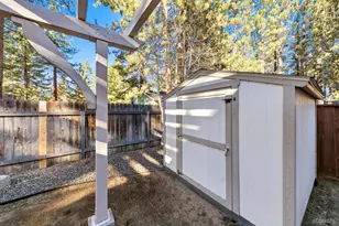 926 Tanglewood Dr, South Lake Tahoe, CA 96150 - Photo 35