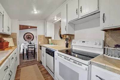 1566 Horace Greeley Avenue, South Lake Tahoe, CA 96150 - Photo 15