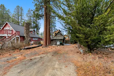 1060 Wildwood Avenue, South Lake Tahoe, CA 96150 - Photo 5