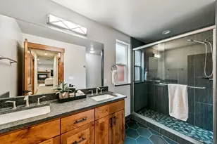 809 S Shore Dr, South Lake Tahoe, CA 96150 - Photo 15