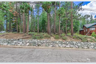 1801 Meadow Vale Drive, South Lake Tahoe, CA 96150 - Photo 9