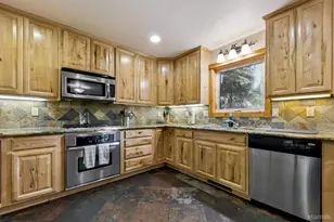 1721 Nadowa St, South Lake Tahoe, CA 96150 - Photo 9