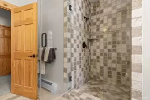 39 Palisades Dr, Kirkwood, CA 95646 - Photo 21