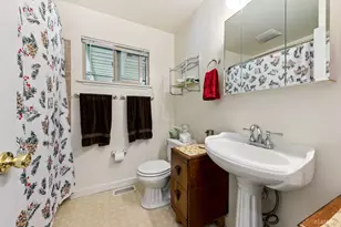 1832 Nez Perce Dr, South Lake Tahoe, CA 96150 - Photo 13