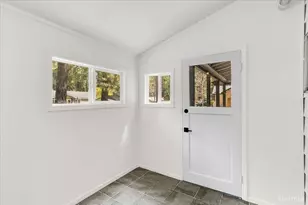 841 S Shore Dr, South Lake Tahoe, CA 96150 - Photo 25