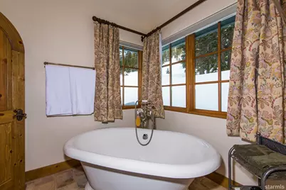 155 Sorrel Court, Kirkwood, CA 95646 - Photo 9