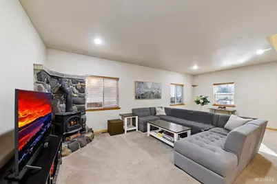 2050 Lukins Way, South Lake Tahoe, CA 96150 - Photo 11