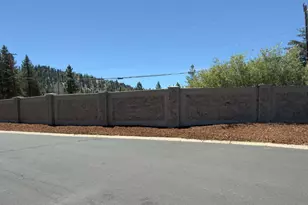 1080 Julie Ln, South Lake Tahoe, CA 96150 - Photo 5