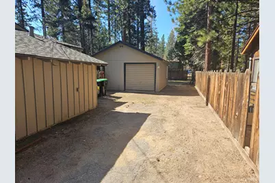 900 Patricia Lane, South Lake Tahoe, CA 96150 - Photo 27