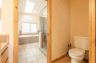 1040 Truckee Dr, South Lake Tahoe, CA 96150 - Photo 17