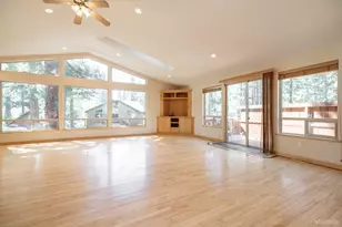 1040 Truckee Dr, South Lake Tahoe, CA 96150 - Photo 7
