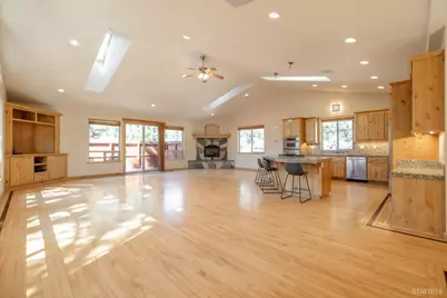 1040 Truckee Drive, South Lake Tahoe, CA 96150 - Photo 5