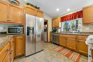 1520 Cree St, South Lake Tahoe, CA 96150 - Photo 11