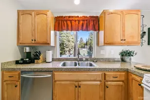 1520 Cree St, South Lake Tahoe, CA 96150 - Photo 13