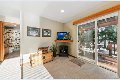 1520 Cree Street, South Lake Tahoe, CA 96150 - Photo 29