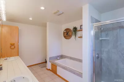 1982 Cherokee Street, South Lake Tahoe, CA 96150 - Photo 17