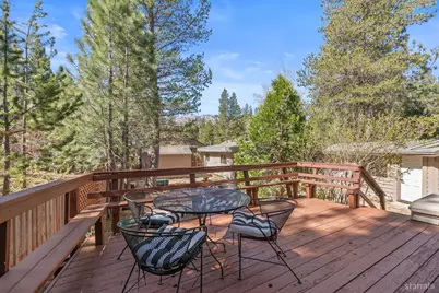 1101 Modoc Way, South Lake Tahoe, CA 96150 - Photo 15