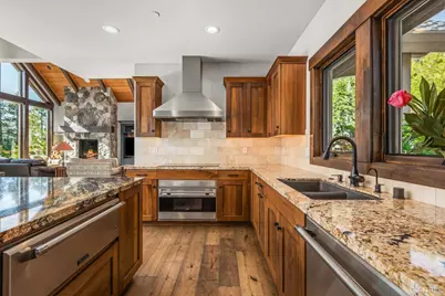 2081 Tahoe Mountain Road, South Lake Tahoe, CA 96150 - Photo 31