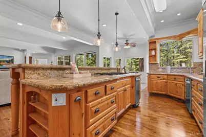 647 Eloise Avenue, South Lake Tahoe, CA 96150 - Photo 5