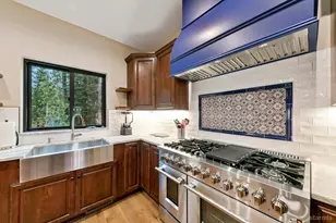 1071 Modoc Way, South Lake Tahoe, CA 96150 - Photo 13