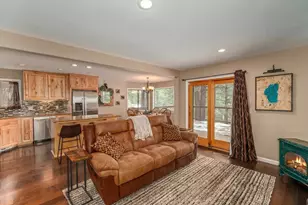 1641 Crystal Air Dr, South Lake Tahoe, CA 96150 - Photo 5