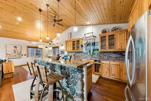 693 Patricia Ln, South Lake Tahoe, CA 96150 - Photo 11